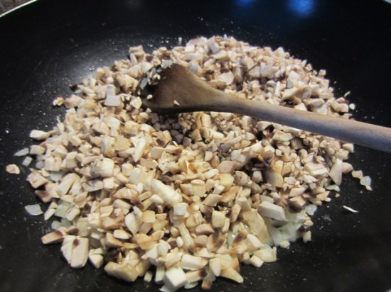 Mushroom Sun-dried Tomato Stuffing myfavouritepastime.com