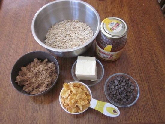 Chocolate Honey Oat Bars myfavouritepastime.com