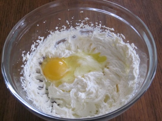 Cinnamon Raisin Butter Cake myfavouritepastime.com