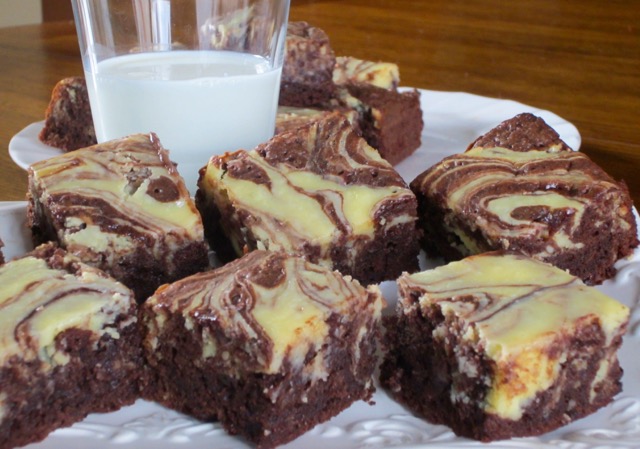 Cheesecake Brownies myfavouritepastime.com