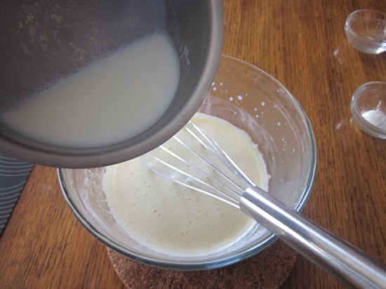 Easy Custard Recipe myfavouritepastime.com