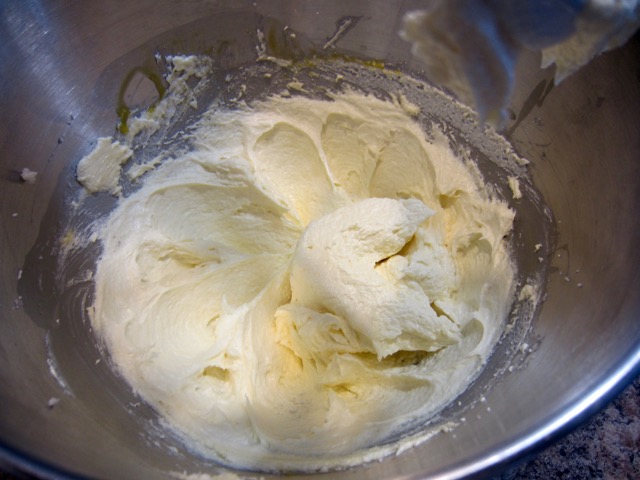 Classic Blueberry Muffins myfavouritepastime.com