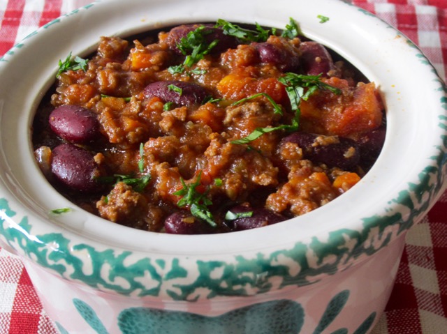 Easy Chilli Con Carne myfavouritepastime.com