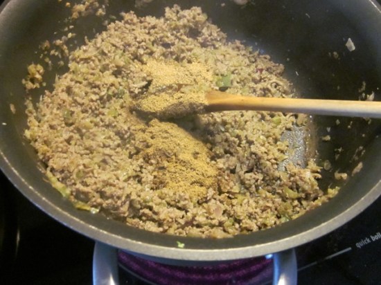 Easy Chilli Con Carne myfavouritepastime.com