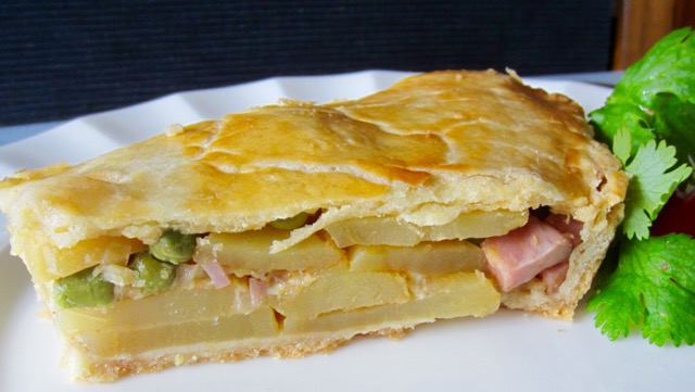 Potato Ham and Pea Pie myfavouritepastime.com