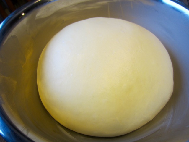 Hokkaido Milk Bread (Soft, Fluffy Asian Buns) myfavouritepastime.com