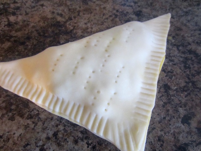 Homemade Apple Turnovers with Puff Pastry myfavouritepastime.com