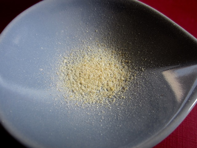 A pinch of Asafoetida powder myfavouritepastime.com