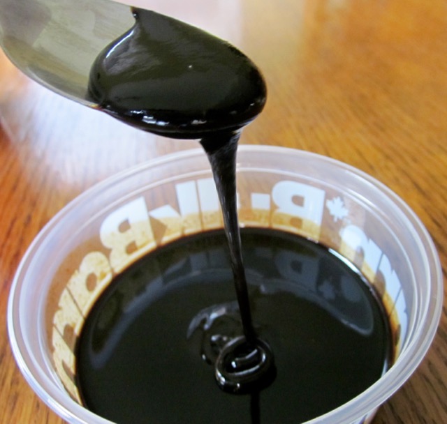 Blackstrap Molasses myfavouritepastime.com