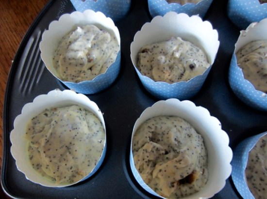 Date and Poppy Seed Muffins myfavouritpastime.com