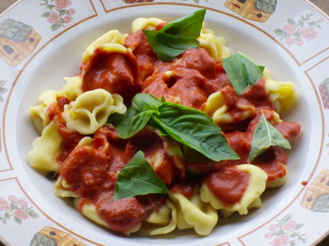 Tortellini with Creamy Red Wine Sauce myfavouritepastime.com