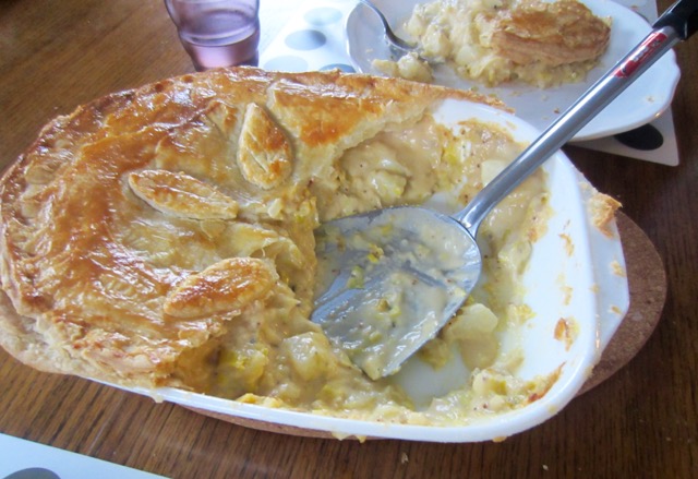 Creamy Leek and Potato Pie myfavouritepastime.com
