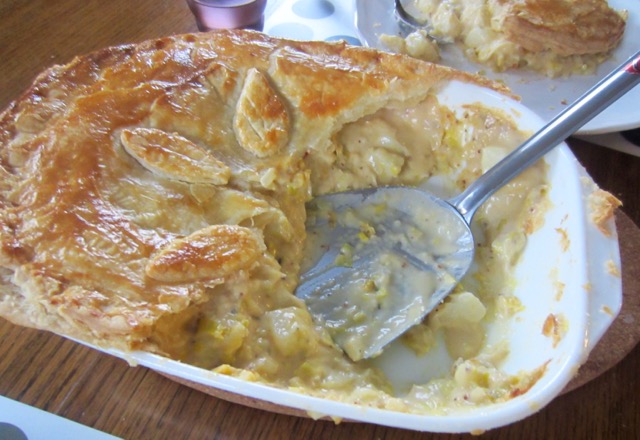 Creamy Leek and Potato Pie myfavouritepastime.com