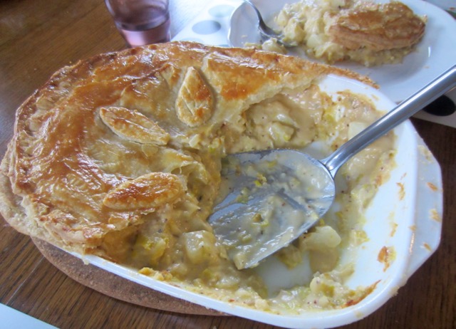 Creamy Leek and Potato Pie myfavouritepastime.com
