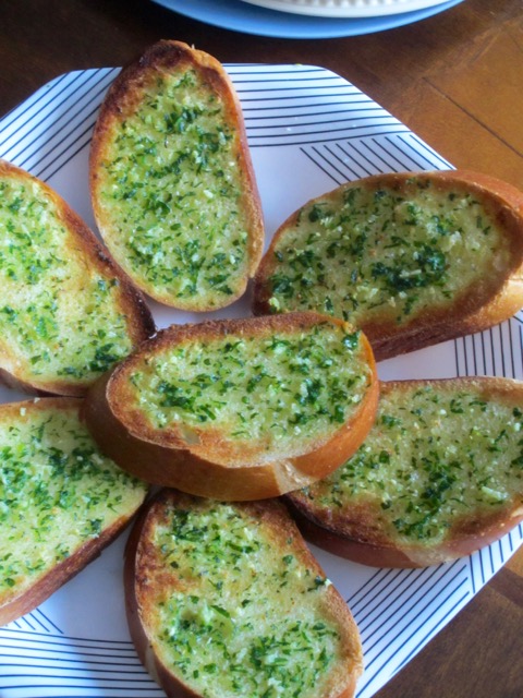 Quick Garlic Bread myfavouritepastime.com