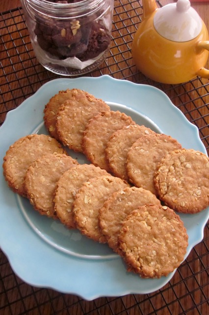 Crunchy Peanut Butter Cookies myfavouritepastime.com