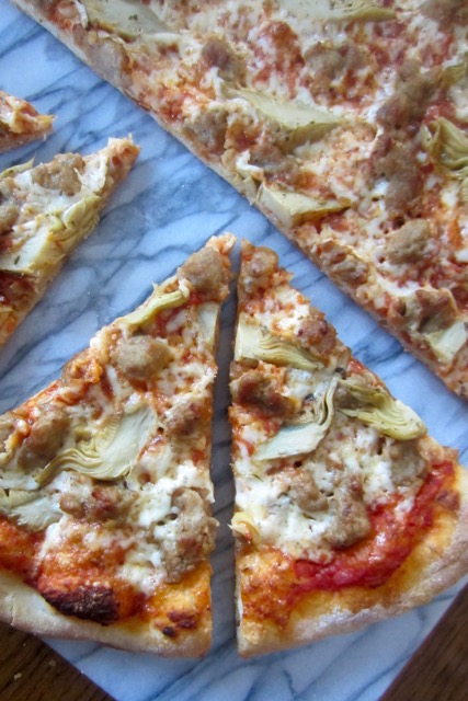 Sausage and Artichoke Pizza myfavouritepastime.com