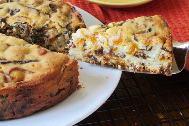 Cream Cheese Fruit Cake myfavouritpastime.com