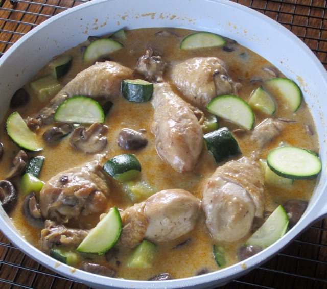 Creamy Sour Cream Chicken with Mushroom and Zucchini myfavouritepastime.com