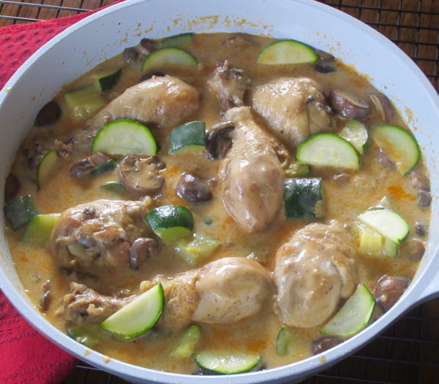 Creamy Sour Cream Chicken with Mushroom and Zucchini myfavouritepastime.com