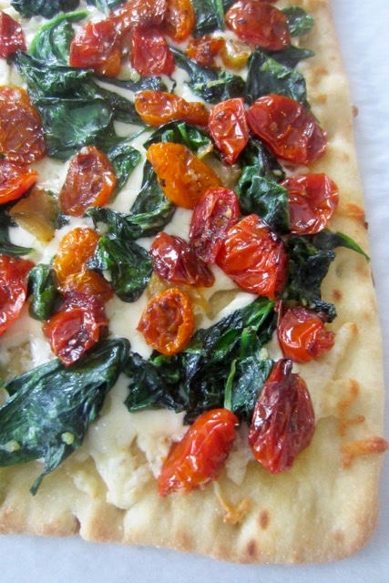 Garlic Roasted Tomato and Spinach Flatbread myfavouritepastime.com