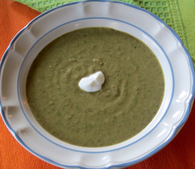 Whole Masoor Dal and Zucchini Soup (Brown Lentil Soup) myfavouritepastime.com